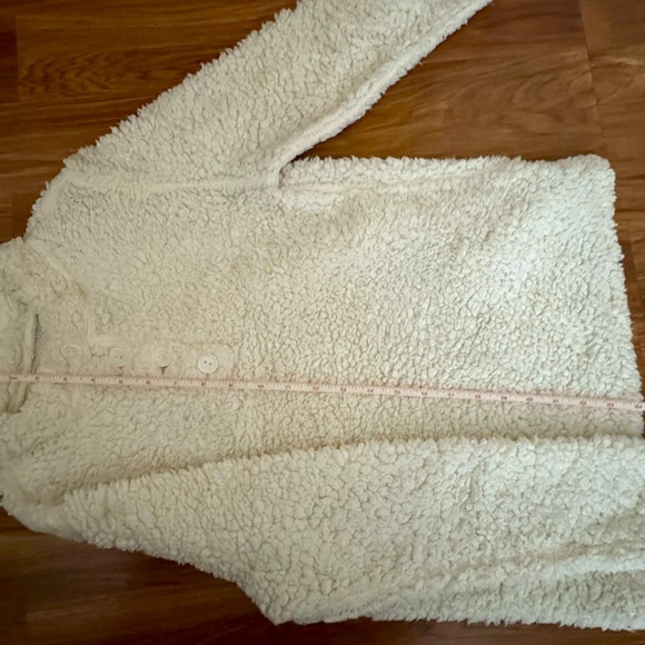 White Sherpa Fleece Pullover (S) - Picture 8 of 8